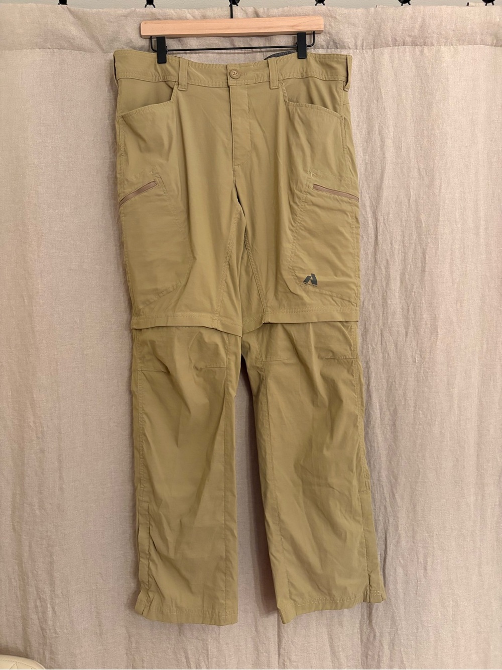 Eddie Bauer First Ascent convertible hiking pants (Men's 38x34)
